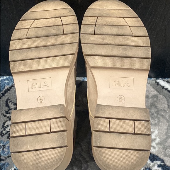 Beige Mia Booties - Picture 5 of 6